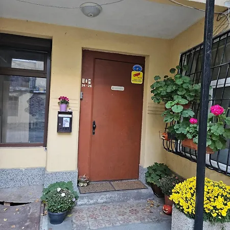 Hot Spot 2bdrm 1