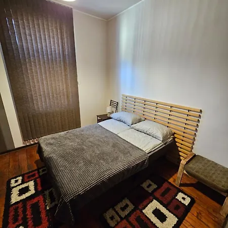 Hot Spot 2bdrm 1 Апартаменты